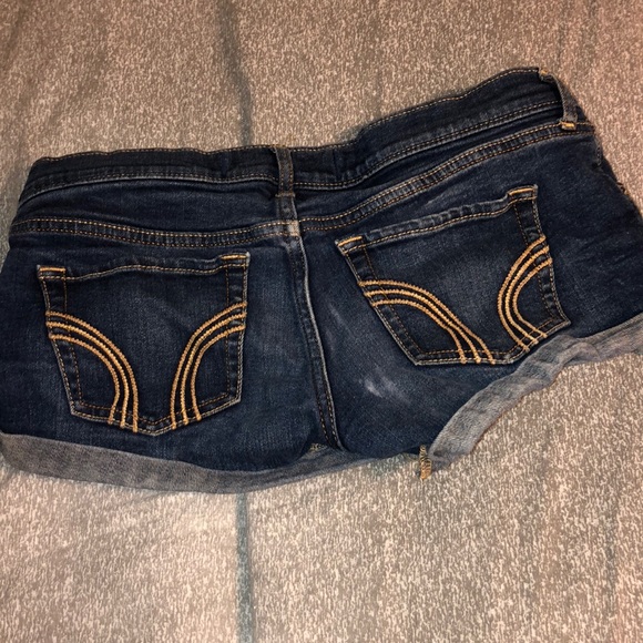 Hollister jean shorts - Picture 3 of 6
